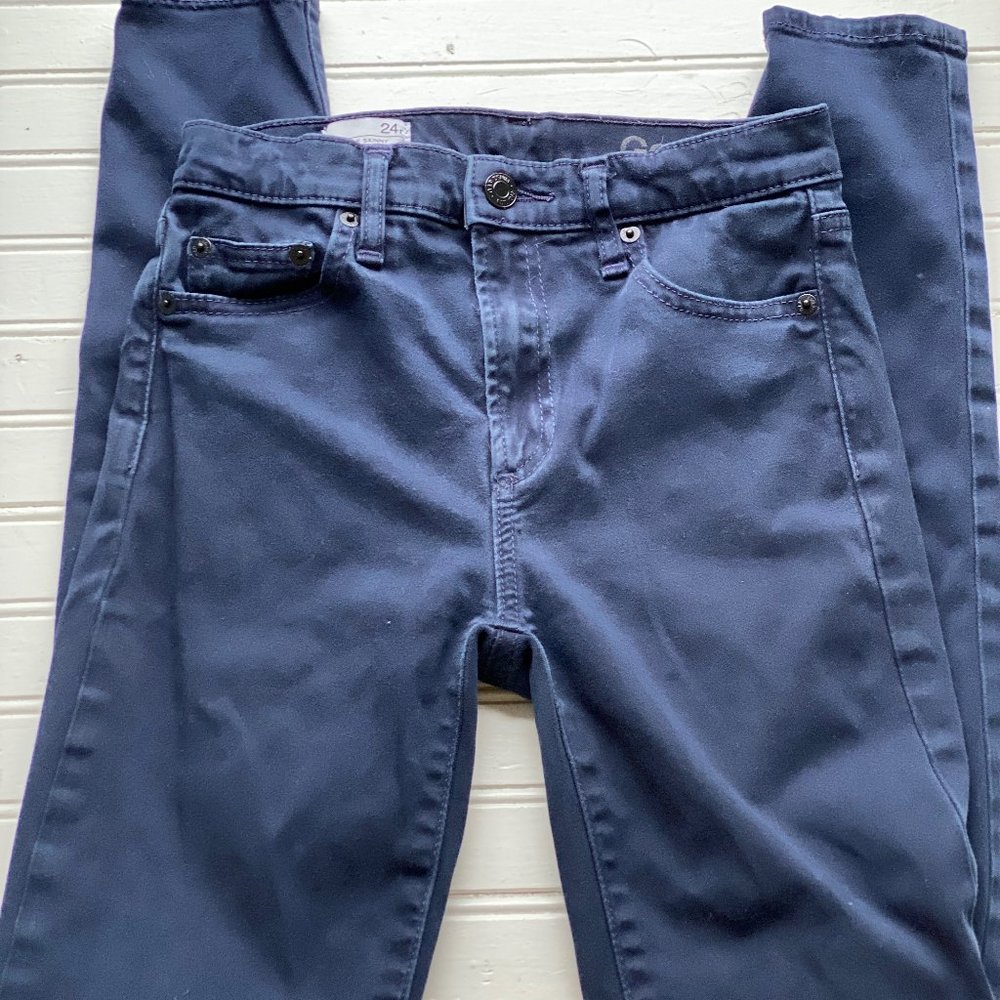 Gap Women's 24R "True Skinny" Navy Jeans